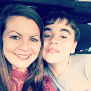 Meet your Posher, Kelli